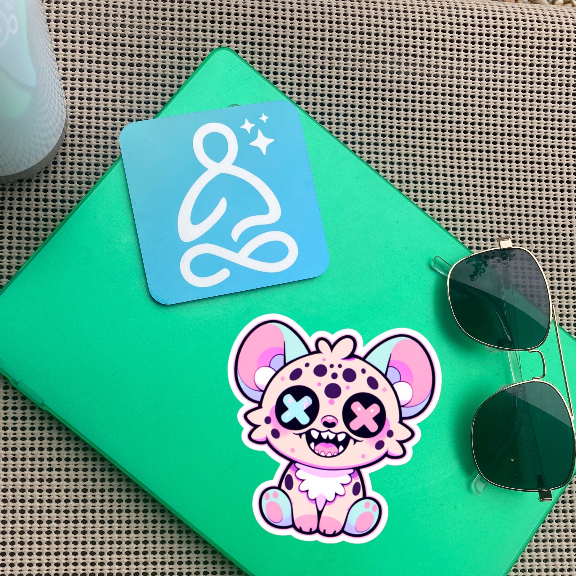 Creepy Cute Gore Clowncore Laughing Hyena Sticker Weirdcore Grunge Pastel Goth Hyena Vinyl Waterproof Sticker